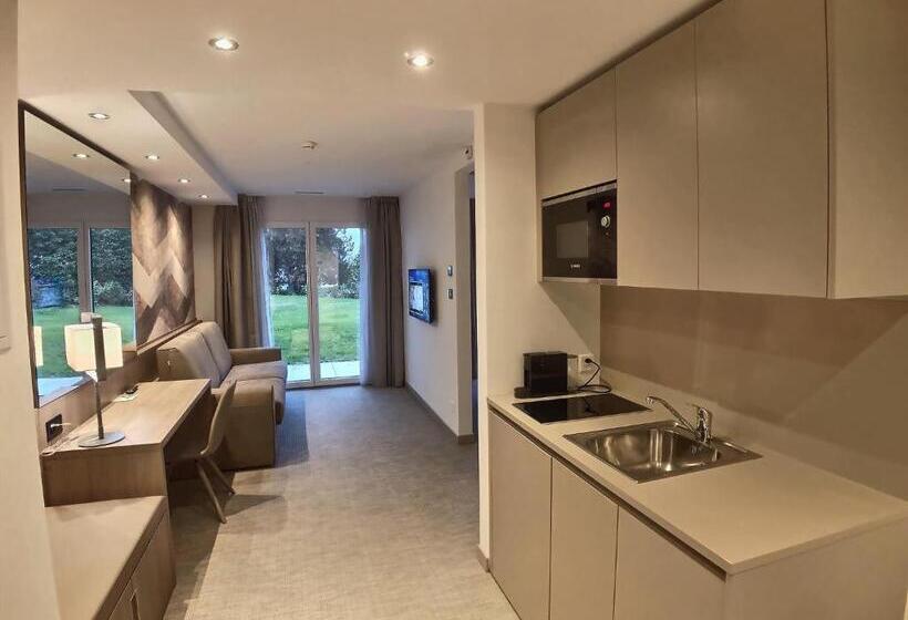 Полулюкс Вид на Сад, Attica Résidences, Lausanne