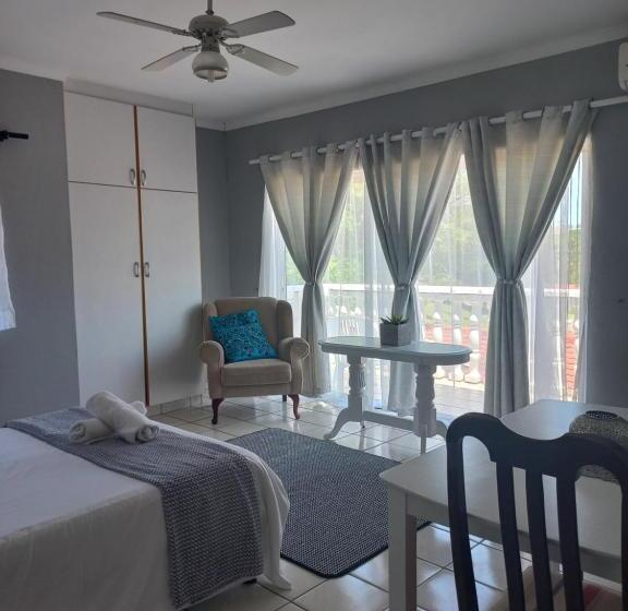 اتاق استاندارد, Bougainvillea Bnb