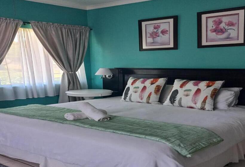اتاق استاندارد سه نفره, Bougainvillea Bnb