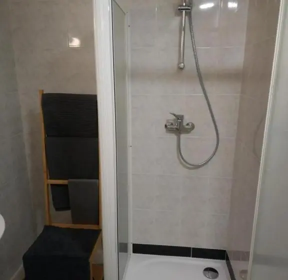 ファミリールーム, Chambre Du Relais