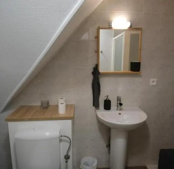 ファミリールーム, Chambre Du Relais