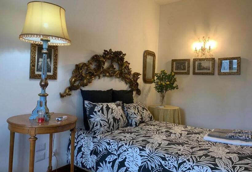 اتاق لوکس, La Casa Di Emanuella   Rooms & International Suites