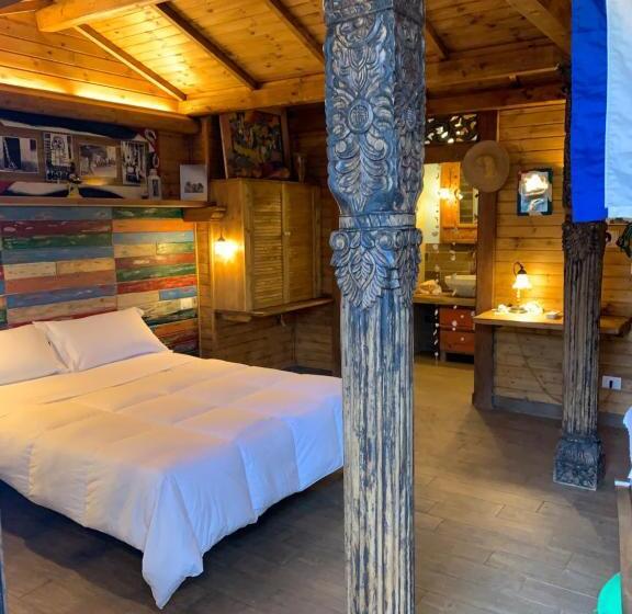 سوئیت با وان آب گرم, La Casa Di Emanuella   Rooms & International Suites