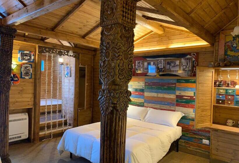 سوئیت با وان آب گرم, La Casa Di Emanuella   Rooms & International Suites