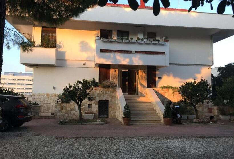 اتاق لوکس, La Casa Di Emanuella   Rooms & International Suites