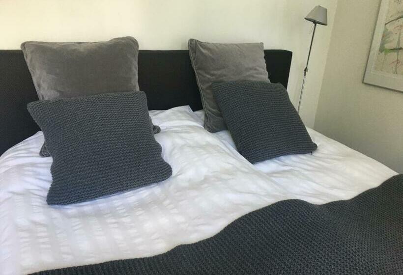 디럭스 룸, Retour De Provence