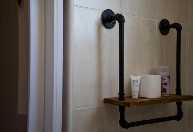 חדר משפחתי, Seroloana Guest House