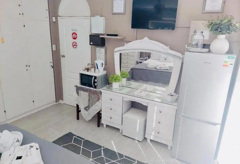 デラックスルーム, The Vintage Crane Guest House
