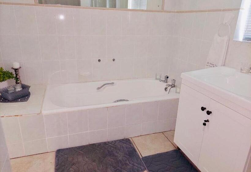 חדר דלוקס, The Vintage Crane Guest House