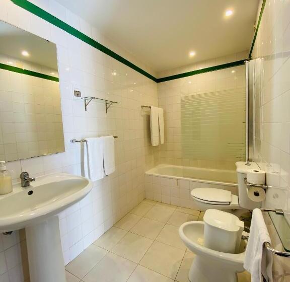 高级工作室, Vale Mar Guest