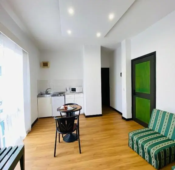 استودیو استاندارد با تخت کینگ, Vale Mar Guest