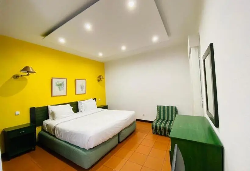 استودیوی استاندارد, Vale Mar Guest