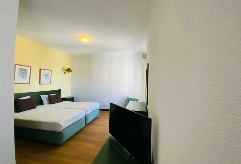 سوییت جونیور, Vale Mar Guest