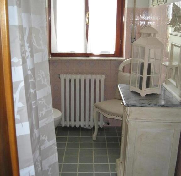 Стандартный внешний трехместный номер с ванной комнатой, La Casa Dei Pini