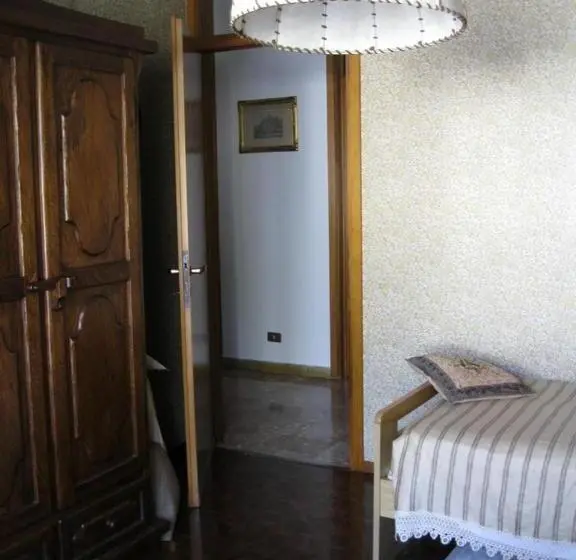 Standard Yhden Hengen Huone, La Casa Dei Pini