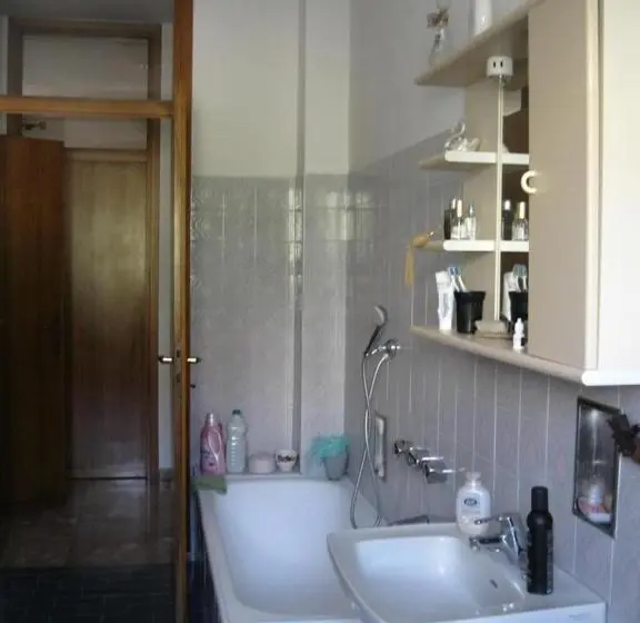 Standard Yhden Hengen Huone, La Casa Dei Pini