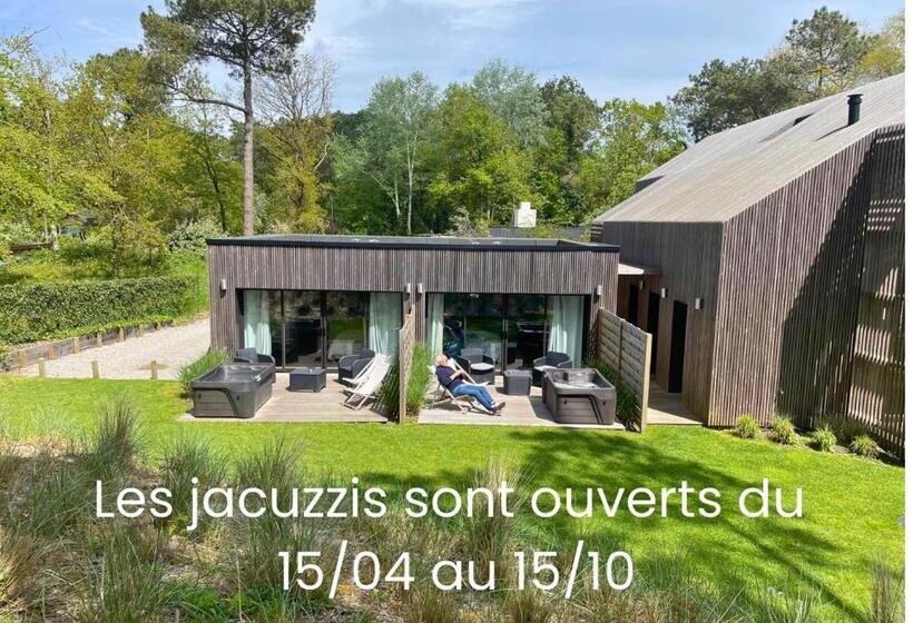 디럭스 룸 킹사이즈 침대, Les Tchanquées