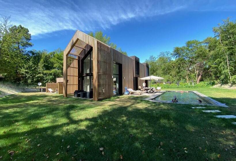 스탠다드 룸 킹사이즈 침대, Les Tchanquées