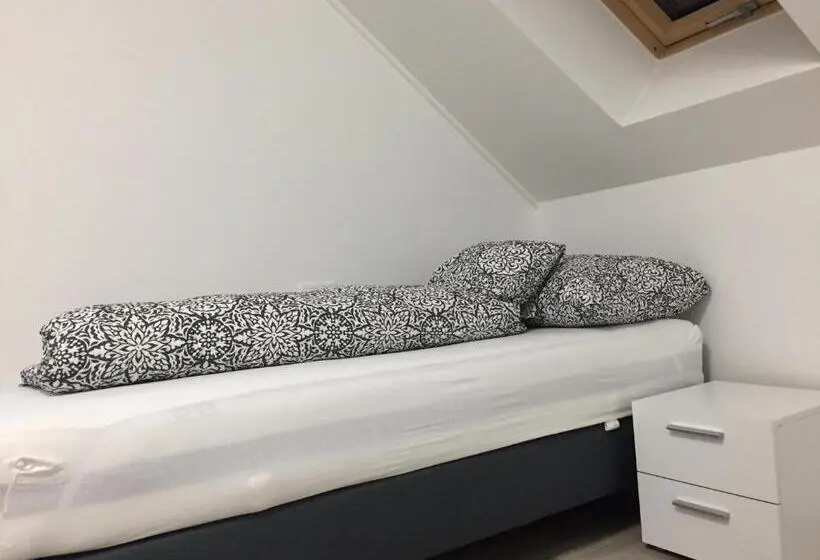 Huoneisto 2 Makuuhuonetta, Jókai Apartman
