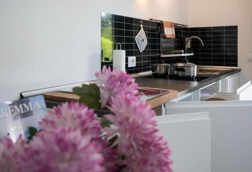 استودیوی استاندارد, L  Aia Di Carinda R.t.a