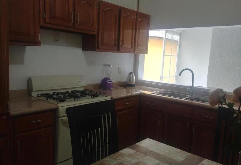 חדר סטנדרט לארבעה, Estancia Santa Fe
