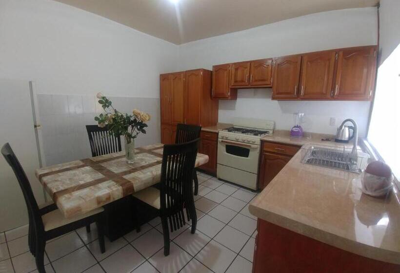 חדר סטנדרט לשלושה, Estancia Santa Fe
