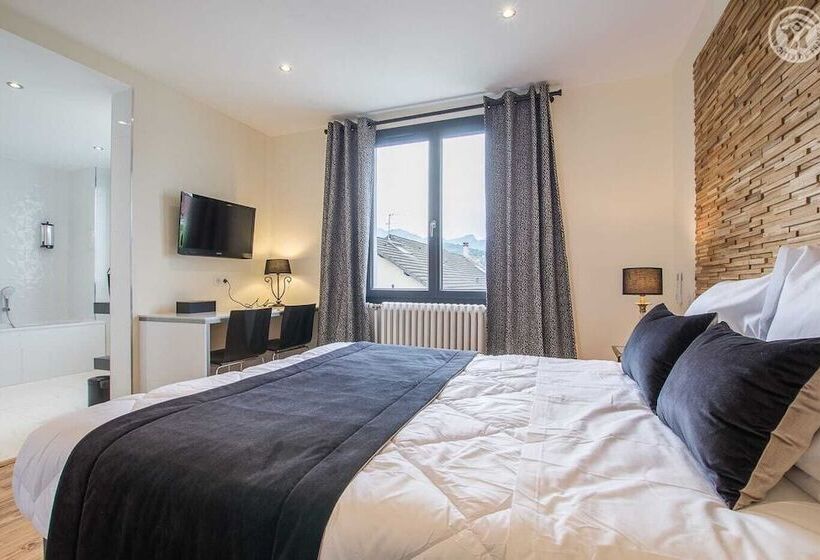 Номер Deluxe, La Porte Des Alpes Chambres D Hôtes