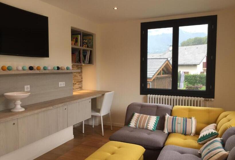 Номер Deluxe, La Porte Des Alpes Chambres D Hôtes