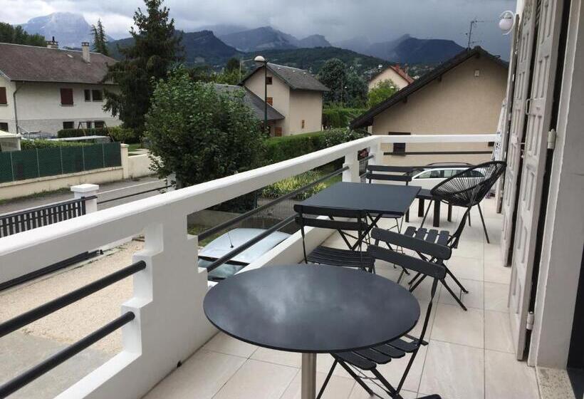 Номер Deluxe, La Porte Des Alpes Chambres D Hôtes