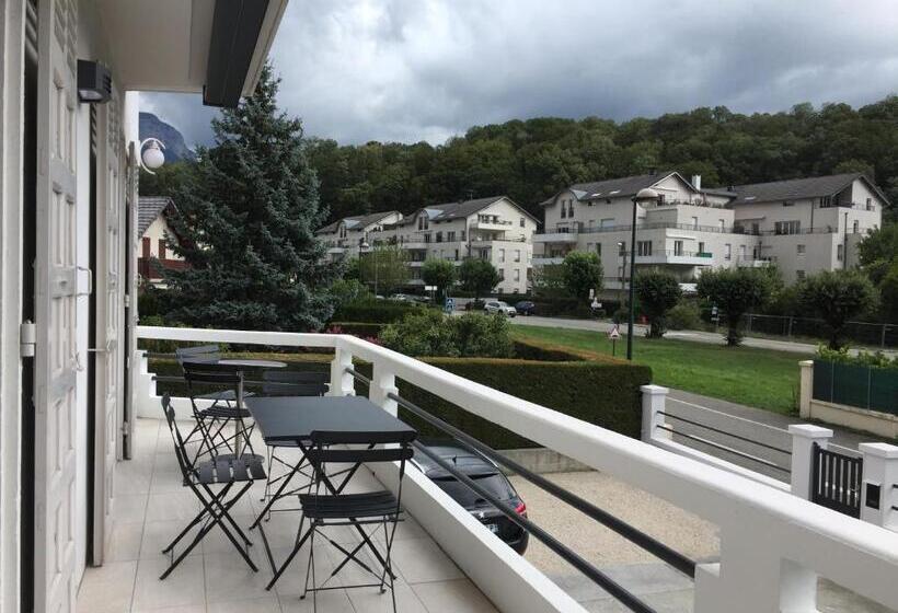 Номер Deluxe, La Porte Des Alpes Chambres D Hôtes