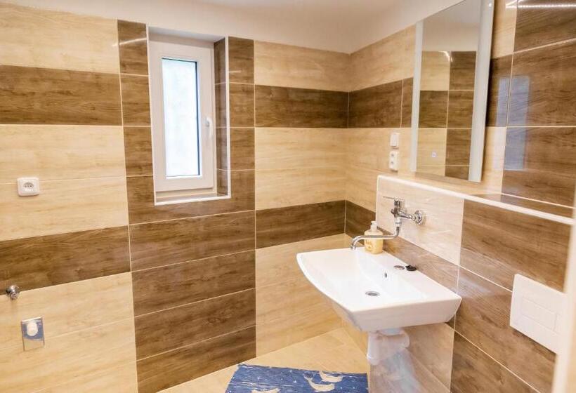 低层单卧公寓, Apartmany De Lu