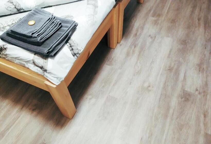 Апартаменты 1 Спальня Нижний Этаж, Apartmany De Lu