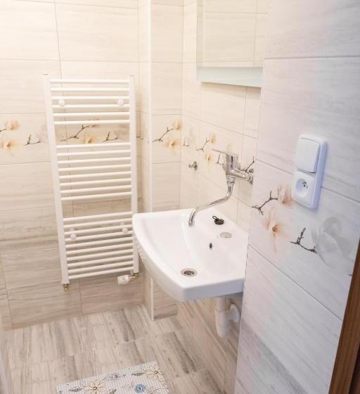 Апартаменты 1 Спальня, Apartmany De Lu