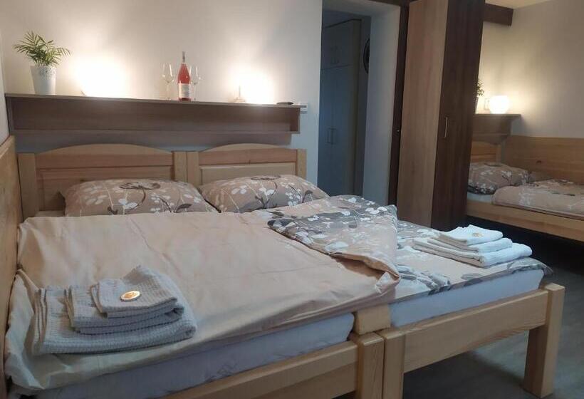 低层单卧公寓, Apartmany De Lu