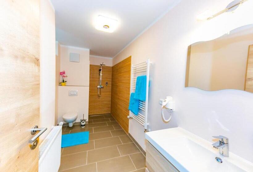 싱글 디럭스 룸, Cafe Pension Rafaela