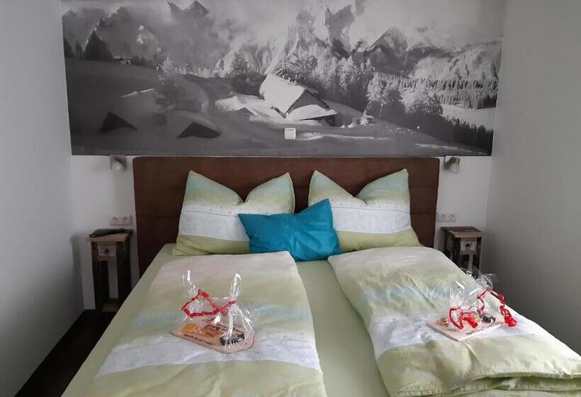 Семейный Номер, Cafe Pension Rafaela