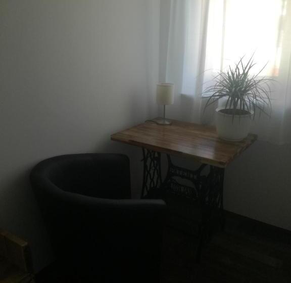 디럭스 룸, Cafe Pension Rafaela