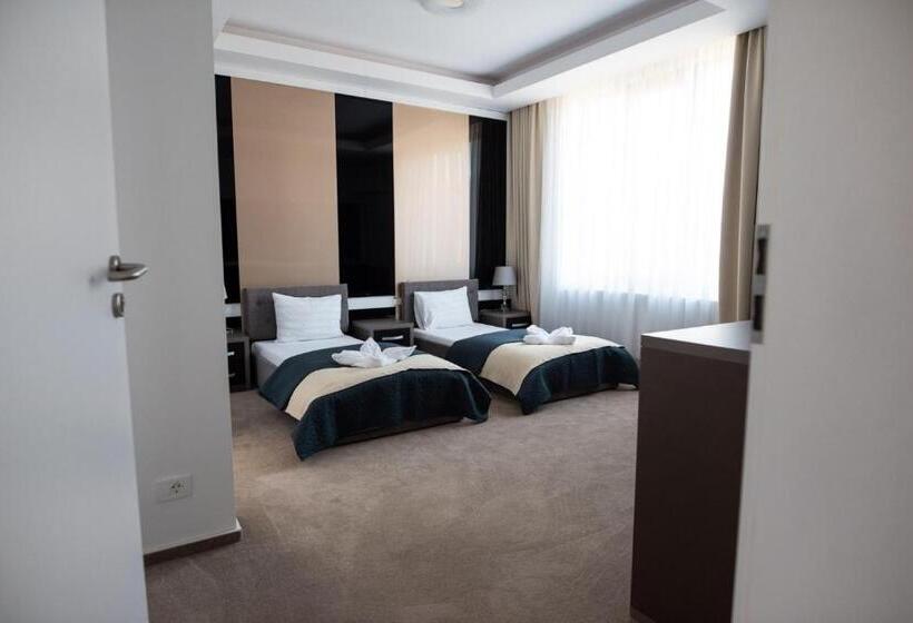 חדר סטנדרט מותאם לאדם עם מוגבלויות, Complex Noblesse