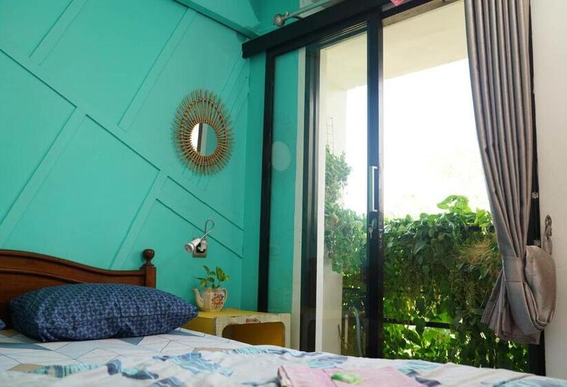 Quarto Estandar com Sacada, Happy House Bnb Bromo Backpacker