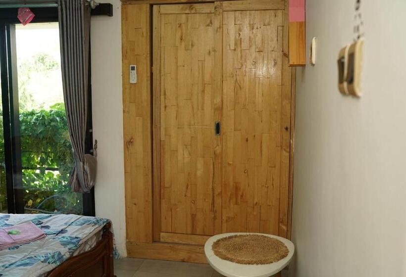 Номер Стандарт с Балконом, Happy House Bnb Bromo Backpacker