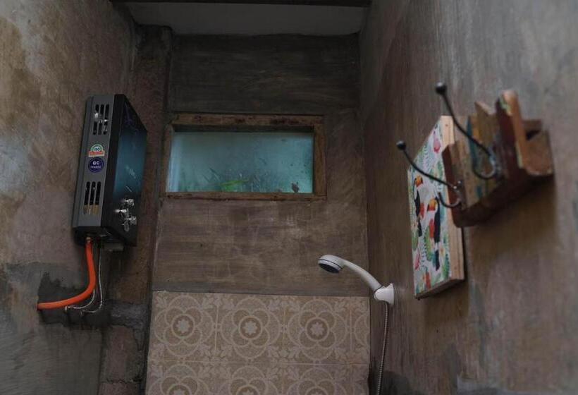 Quarto Estandar, Happy House Bnb Bromo Backpacker