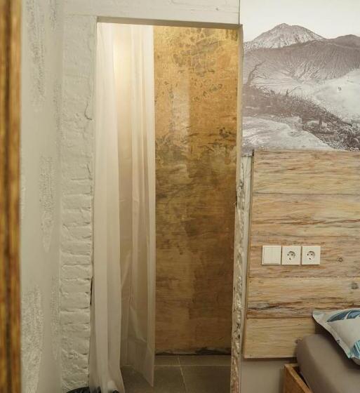 Quarto Estandar, Happy House Bnb Bromo Backpacker