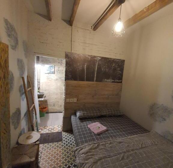 Quarto Estandar, Happy House Bnb Bromo Backpacker
