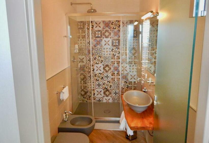 가든 전망 주니어 스위트, Le Giüe