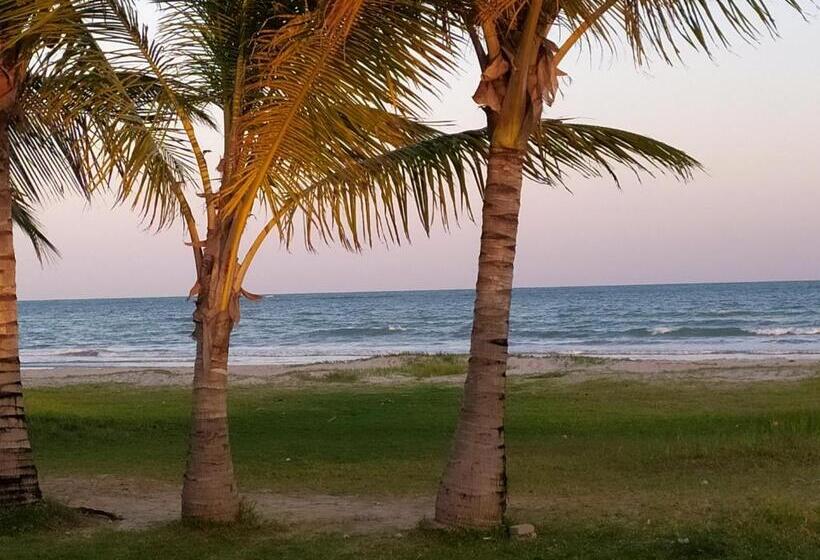 غرفة قياسية ثلاثية, Recanto Das Folhas