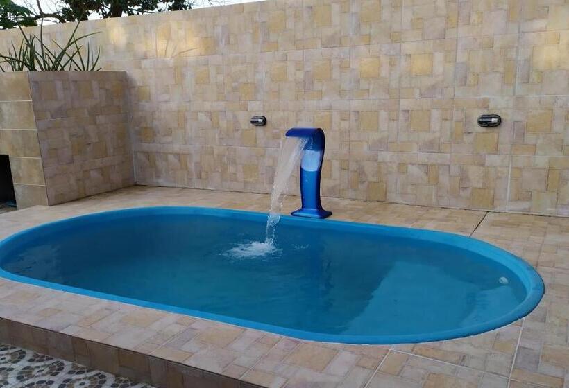 غرفة قياسية ثلاثية, Recanto Das Folhas