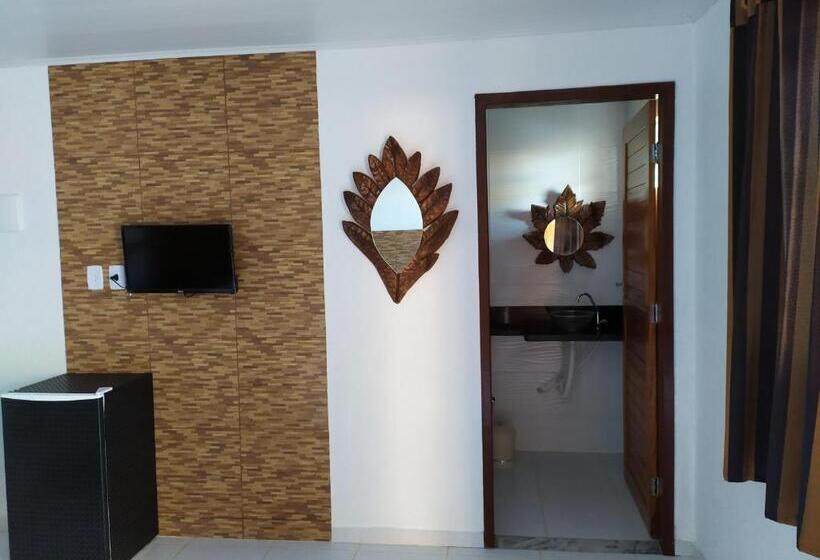 غرفة قياسية ثلاثية, Recanto Das Folhas