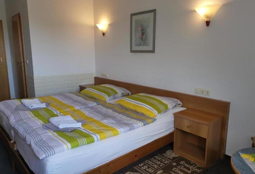 Номер Стандарт, Pension Markt Neustrelitz