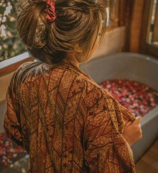 バルコニー付きジュニアスイート, Gumi Ayu Ecostay