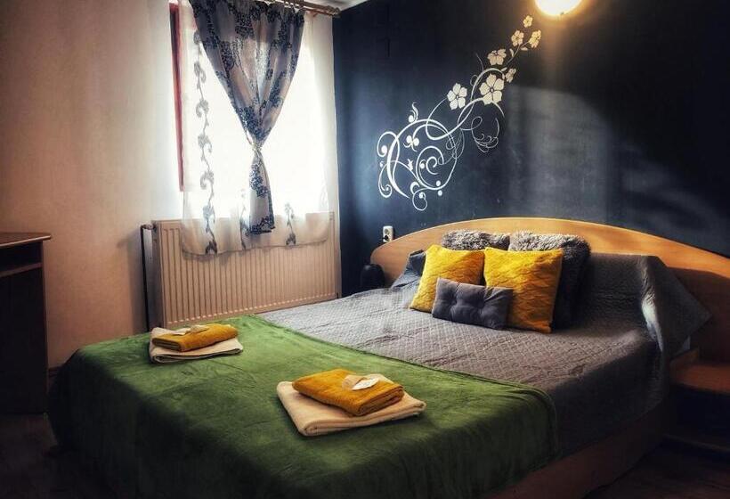 带共用浴室的标准房间, Casamaria